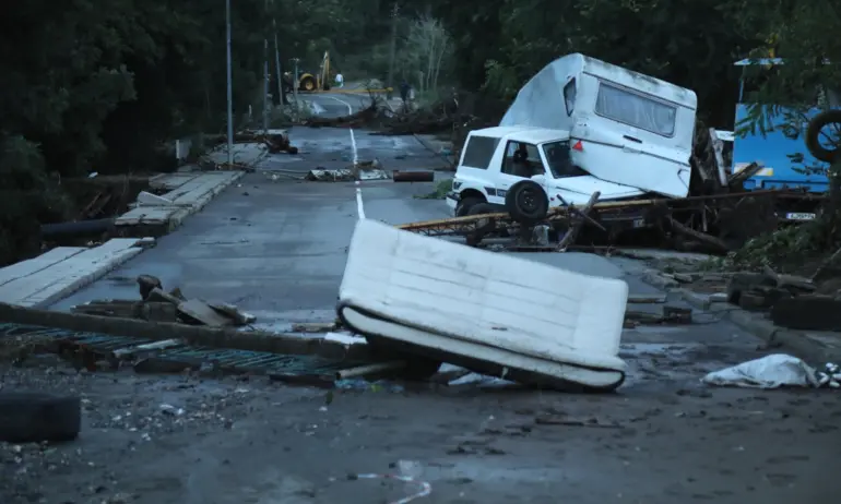 Трагедията на морето: Идентифицираха три жертви на потопа - Tribune.bg