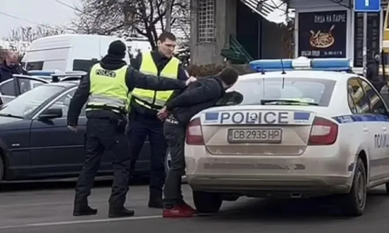 Гонка в София завърши с арест и двама ранени полицаи (ВИДЕО) - Tribune.bg
