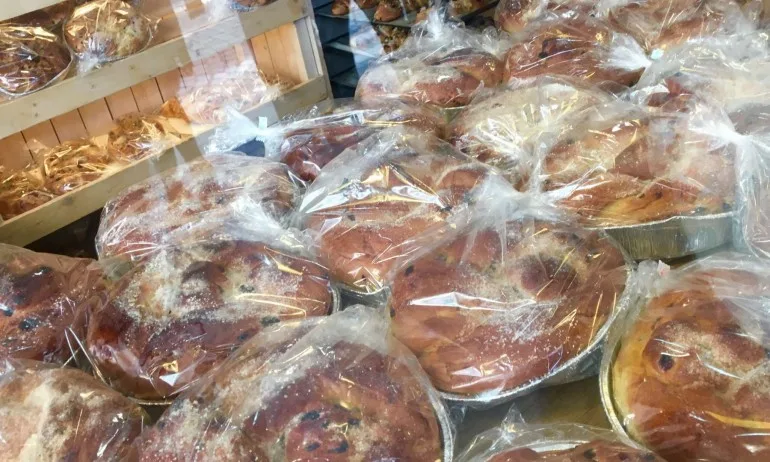 Нинова без заплата похарчи 9000 лв., за…партийни козунаци - Tribune.bg