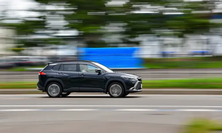 За или против SUV автомобилите: Париж планира референдум за увеличение на таксите за паркиране - Tribune.bg