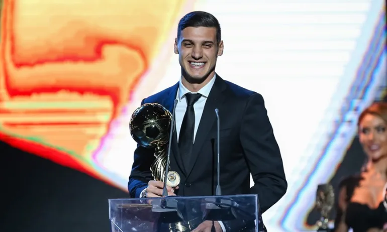 Кирил Десподов отново е футболист №1 - Tribune.bg