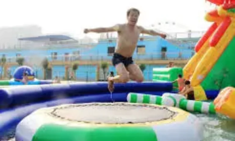 10-годишно момче се наряза на воден атракцион в Китен - Tribune.bg