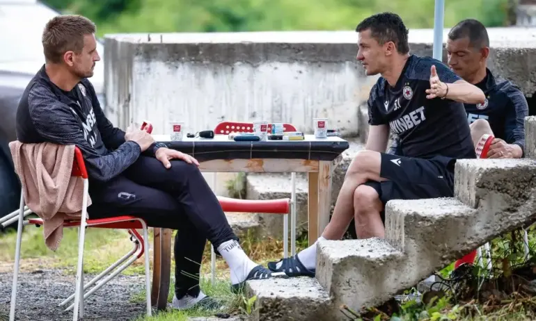 Четирима футболисти напускат ЦСКА - Tribune.bg