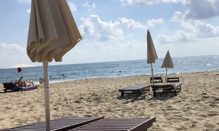 НСИ: Близо 70% спад на чуждестранните туристи в България през август - Tribune.bg