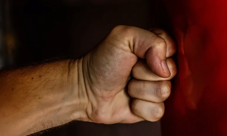 Сигнал за побой над кандидат-кмет внасят в прокуратурата - Tribune.bg