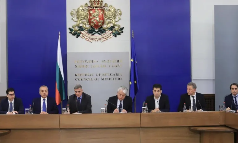 Стефан Янев заварил хаос, разровил и намерил още хаос - Tribune.bg