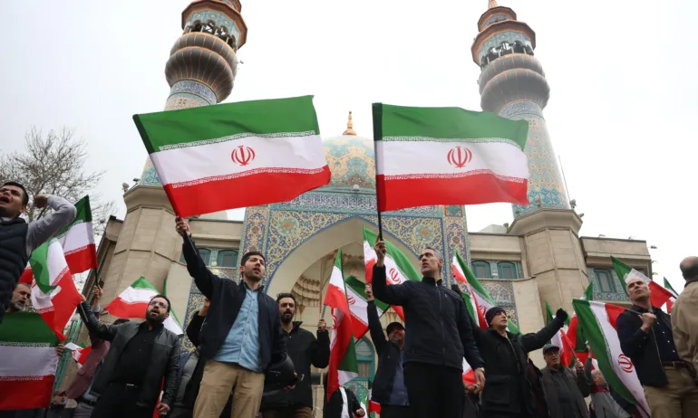 Световни лидери реагираха на ударите срещу Иран с призиви за сдържаност - Tribune.bg