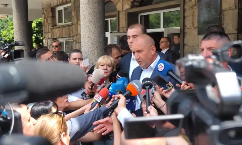 Румен Радев с коментар след като упражни правото си на глас - 9.6.2024 - Tribune.bg