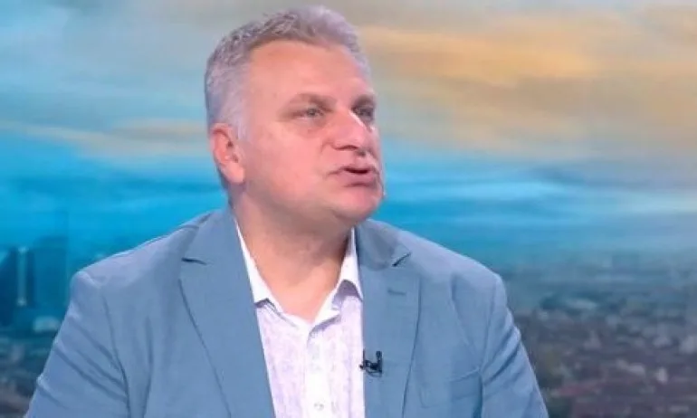 Курумбашев: Огромен риск е премиер без политически опит - Tribune.bg