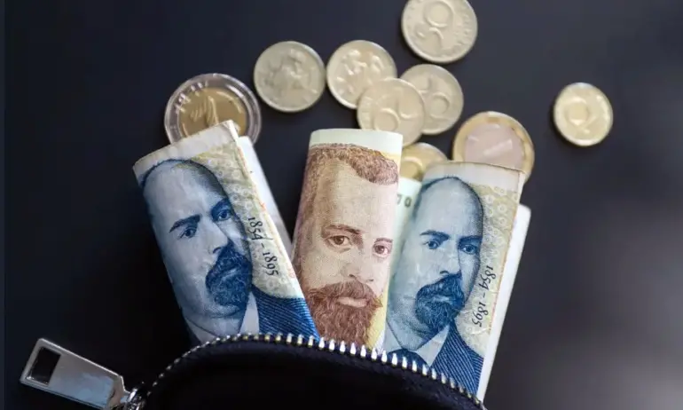 22% от българите спестяват, а 66% са с депозити - Tribune.bg