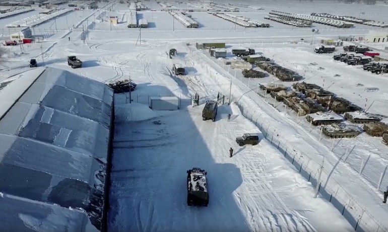 Русия твърди, че изтегля част от военните си от границата с Украйна - Tribune.bg