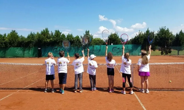 Над 25 деца участваха в програмата Тенисът - спорт за всички в Пазарджик - Tribune.bg