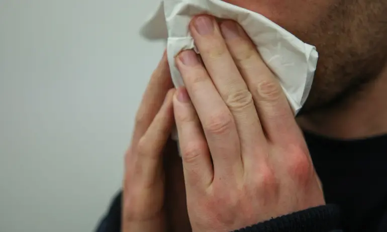 Разпространението на коклюш нараства, изслушват здравния министър - Tribune.bg