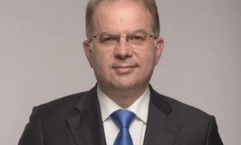 Радомир Чолаков: След военните идват професорите, за да има честен вот трябва да се броят разписките - Tribune.bg