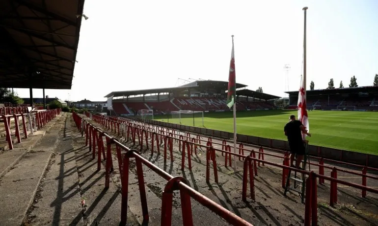 Холивудски звезди купуват закъсал клуб от Уелс - Tribune.bg