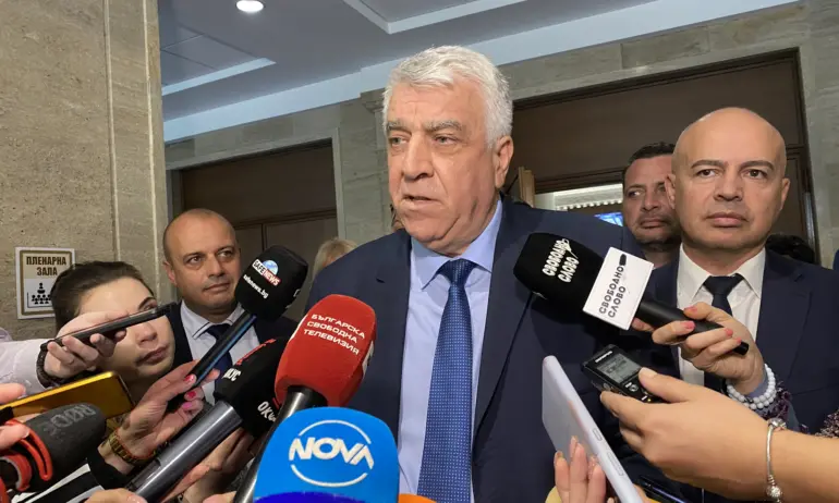 Има ли конфликт на интереси министър Тагарев при поръчка за 11 млн. лв. в МО? - Tribune.bg