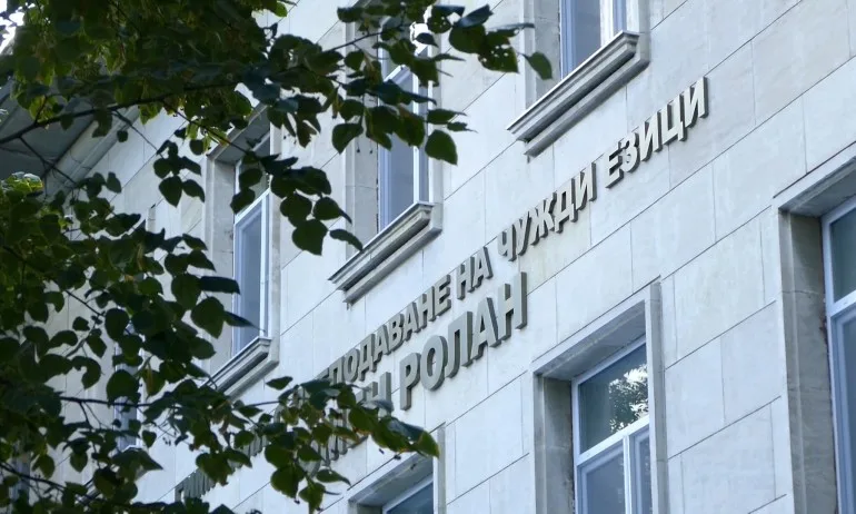 Нови случаи на заразени ученици с COVID-19 в Стара Загора - Tribune.bg