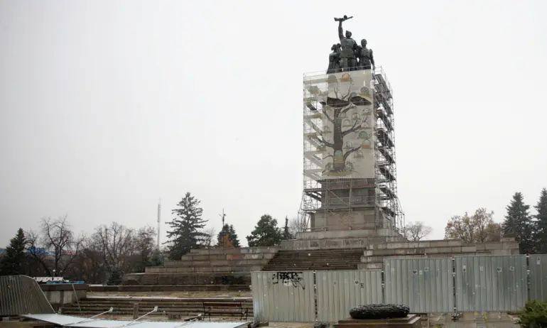 Силвия Томова за МОЧА: Ще потупат по рамото нашите рушители на паметници - изпълниха мисията на живота си - Tribune.bg