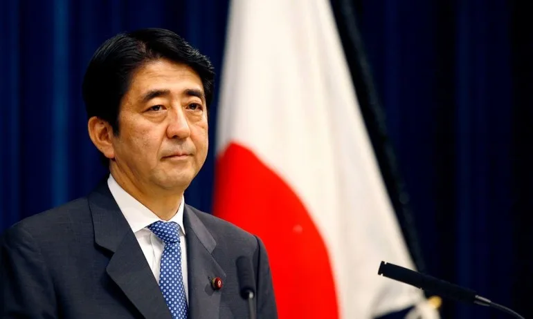 Министър-председателят на Япония Шиндзо Абе подаде оставка - Tribune.bg