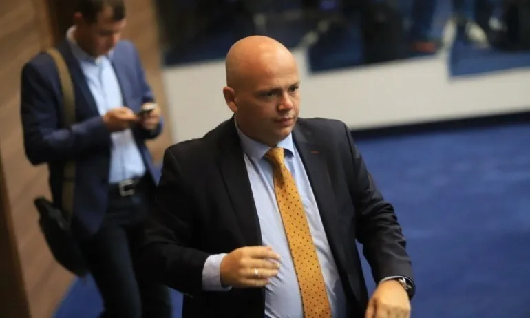 Александър Симов: БСП има три варианта за мандата - Tribune.bg