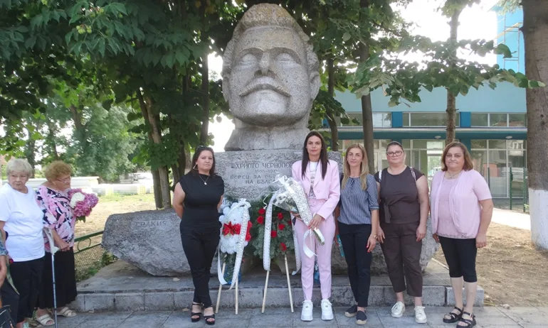 Дерманци почете 158 години от рождението на Христо Чернопеев - Tribune.bg