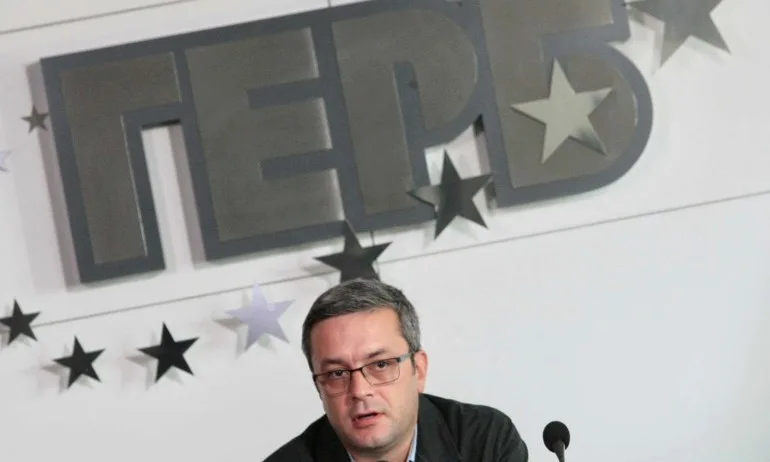 ГЕРБ отговарят на Трифонов: През 2016 направихме технически поправки в ИК, вие го изтърбушихте целия - Tribune.bg