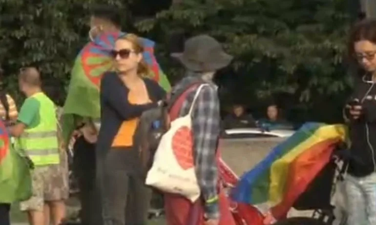 Успоредно с протестите – Шествие на равнопоставеността в София - Tribune.bg