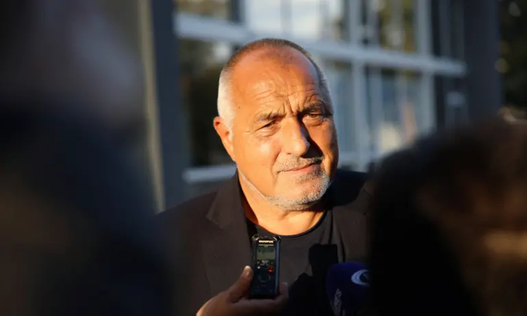 Маркет линкс: Бойко Борисов по-одобряван от Николай Денков - Tribune.bg