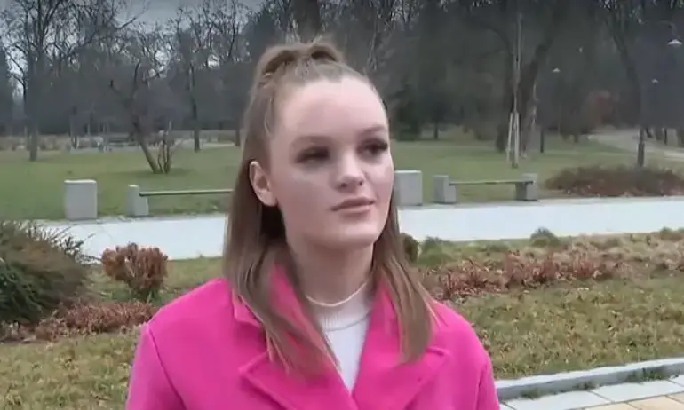 Денонощен тормоз: Пуснали телефона на ученичка в секс група, ГДБОП ѝ заявили, че не могат да помогнат - Tribune.bg