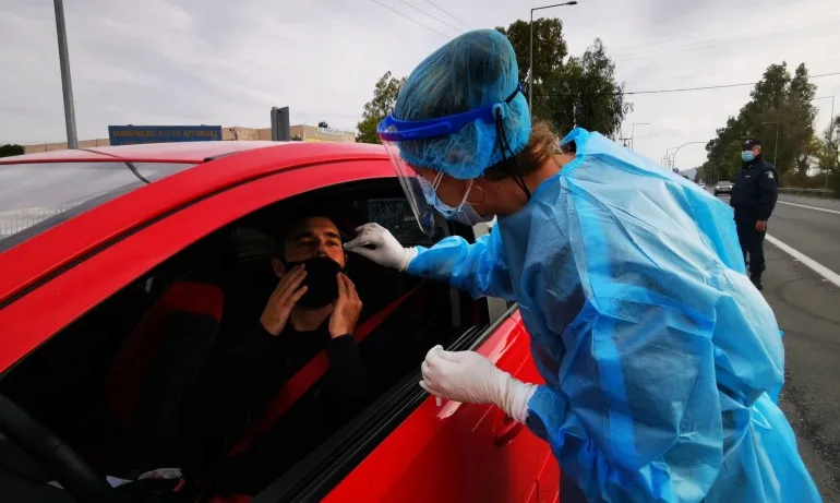 Гърция затваря някои сухопътни граници, през ГКПП Маказа-Нимфея ще минават само камиони - Tribune.bg