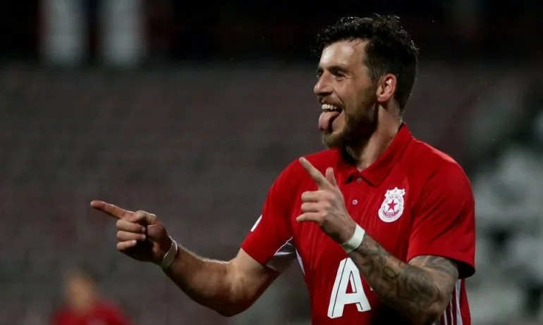 Греъм Кери остава на Армията - Tribune.bg