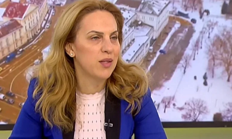 Марияна Николова: Бизнесът като цяло спазва мерките - Tribune.bg