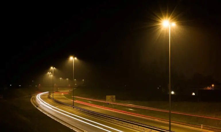 Общините у нас ще разполагат с близо 125 милиона лева за енергийно ефективно улично осветление - Tribune.bg