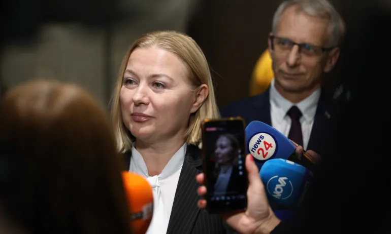 Надежда Йорданова: Няма насрочена среща между ПП-ДБ и ГЕРБ - Tribune.bg