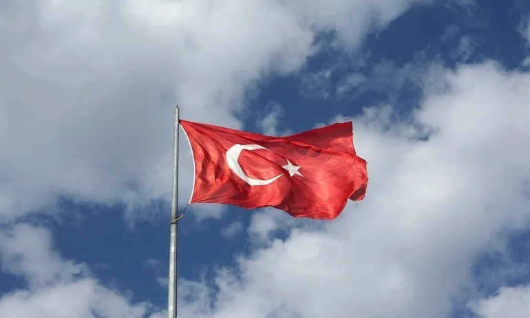 Турция започва проучвания за нефт и газ в Черно море - Tribune.bg