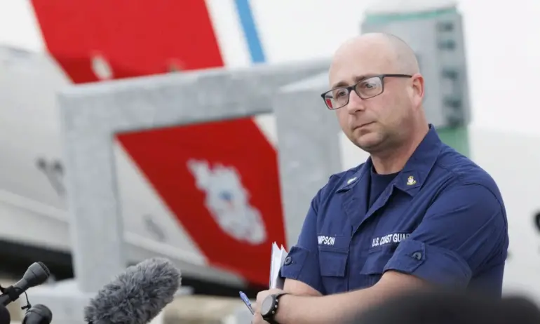 Спасителни екипи, търсещи изчезналата подводница са чули звуци от удари - Tribune.bg