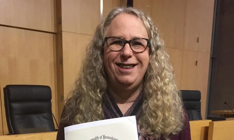 Джо Байдън избра първата транссексуална жена на висш пост в Белия дом - Tribune.bg