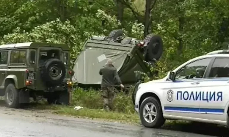 Военен камион на НАТО катастрофира на Е-79 (СНИМКИ) - Tribune.bg