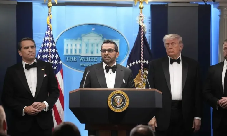 Стрелецът от гала вечерята на журналистите от Белия дом е обвинен в опит за убийство на Доналд Тръмп - Tribune.bg