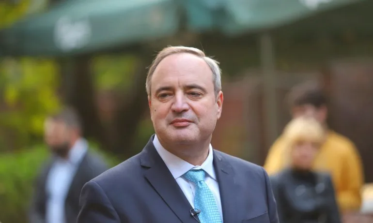 Проф. Герджиков: Недопустимо е президентът да нарушава Конституцията - Tribune.bg