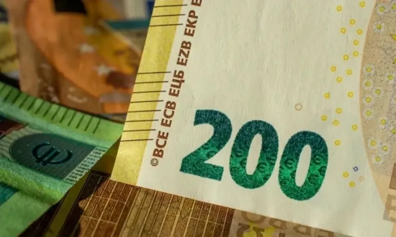 Повдигнаха обвинение на мъж за фалшиви евробанкноти на стойност над 25 000 евро - Tribune.bg