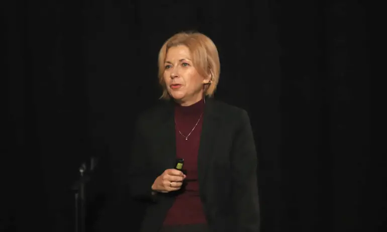 Боряна Димитрова: Обществените очаквания не са в посока предсрочни избори, те са нежеланата опция - Tribune.bg