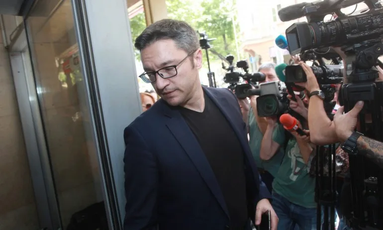 Вигенин срещу МВнР за изложбата за 9 семпември - Tribune.bg