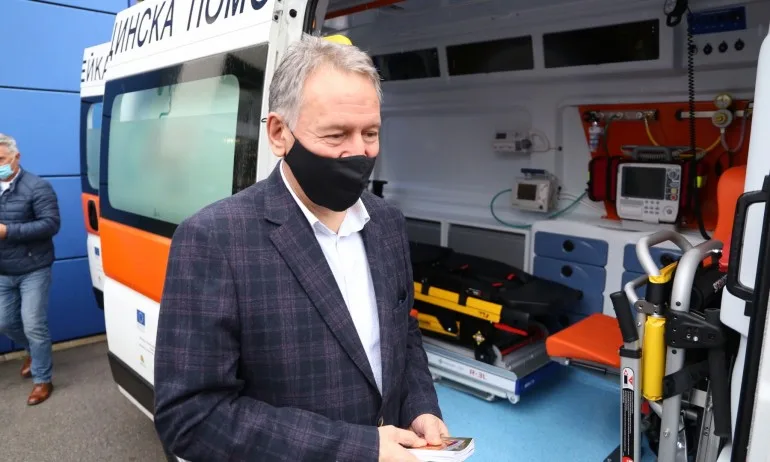 Кацаров ще посети Александровска болница - Tribune.bg