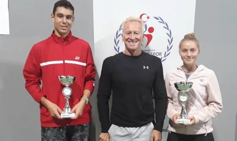 Динко Динев триумфира с титлата на турнир от ITF в Истанбул - Tribune.bg