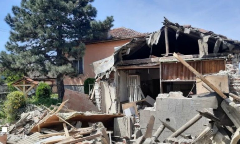 Семейство остана без дом след гръмнал бойлер - Tribune.bg