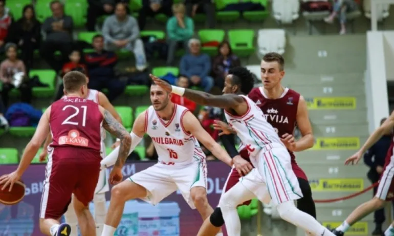 Баскетболистите ни с драматична победа над Латвия - Tribune.bg
