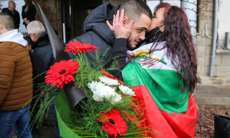 Българските щанги: Пищен букет от медали, скандали и допинг - Tribune.bg