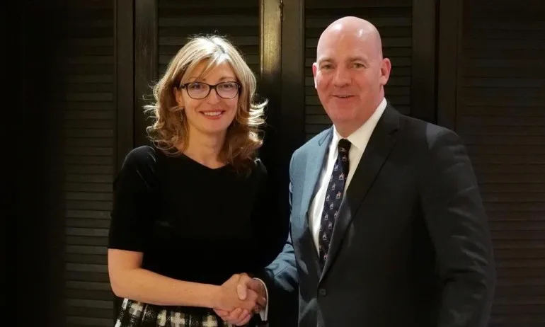 Захариева се срещна с помощник държавния секретар на САЩ по политико-военните въпроси - Tribune.bg