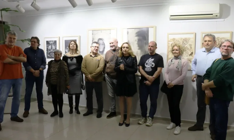 Успешно приключва осеммесечният проект на галерия Ларго ПОЛЕТ - представителна изложба графика на 13 съвременни български и италиански художници - Tribune.bg